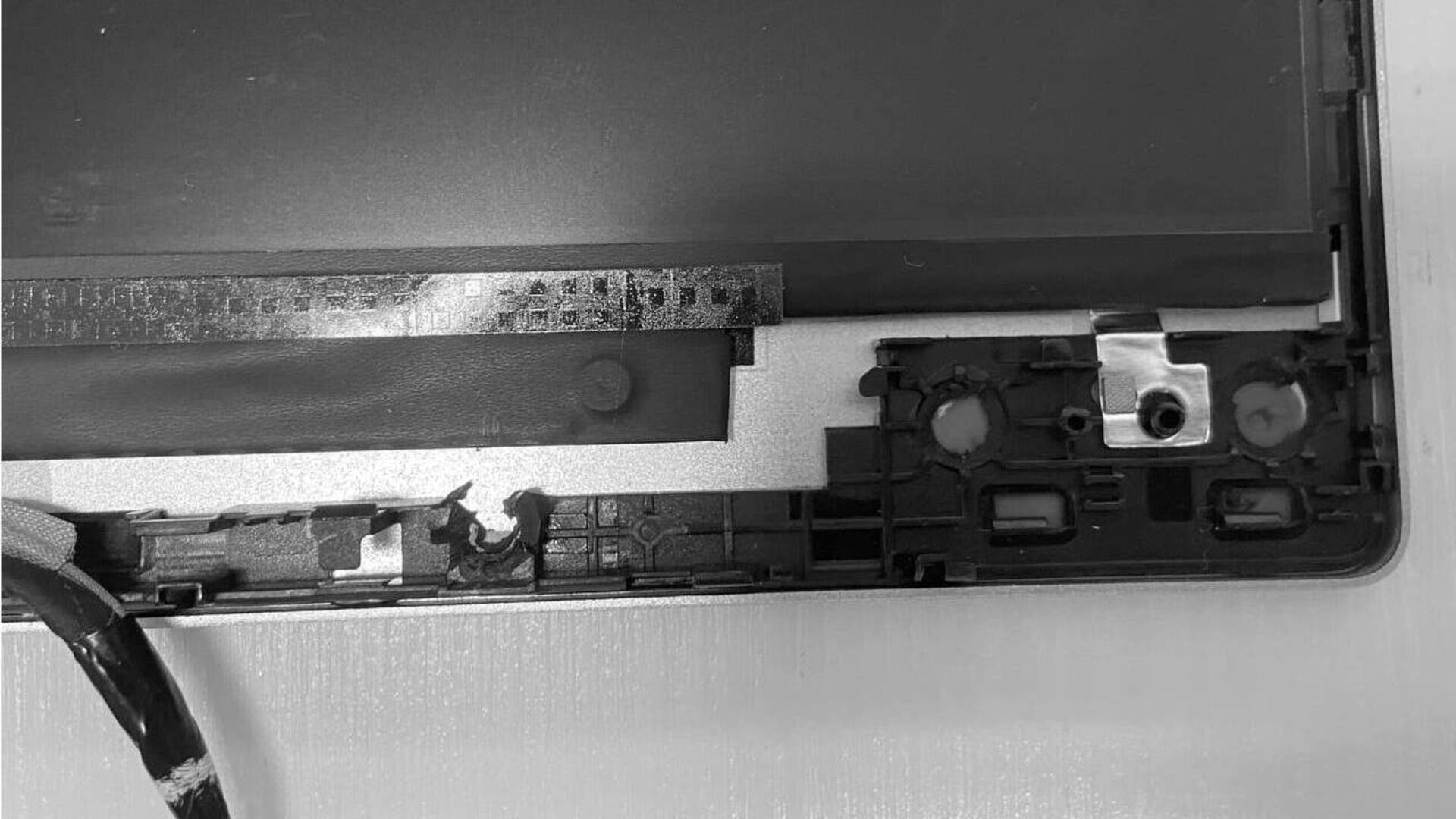 Ремонт корпуса ноутбука